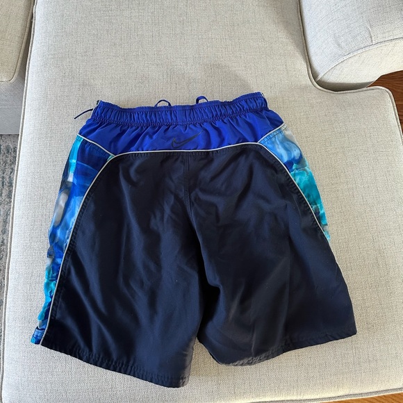 Men’s Nike Swim Trunks. Size Medium - Picture 2 of 7